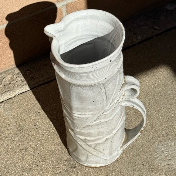 Vintage studio pottery ceramic decorative pitcher - Picture 4 of 8